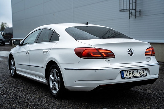Volkswagen CC 2 of 5