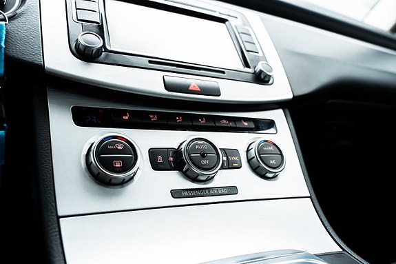 Volkswagen CC 18 of 18