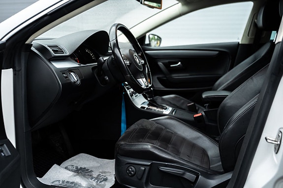 Volkswagen CC 7 of 18