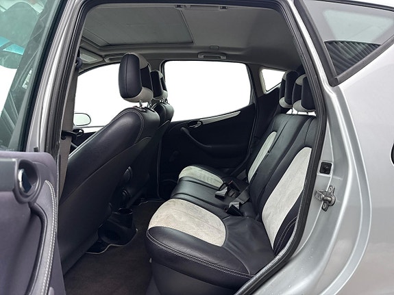Mercedes-Benz A210 16 of 23