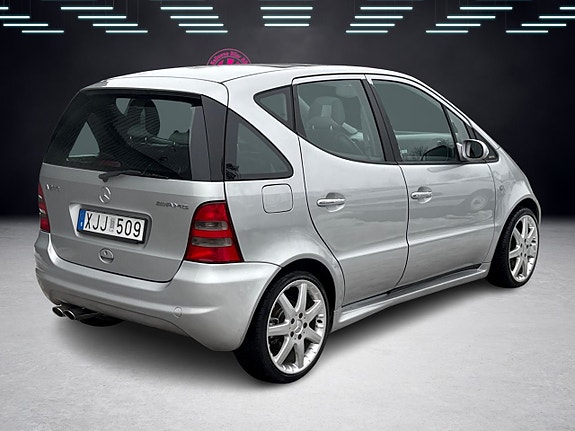 Mercedes-Benz A210 7 of 23