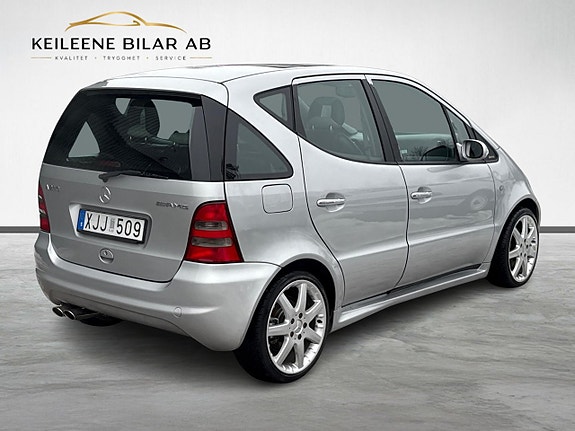 Mercedes-Benz A210 8 of 23