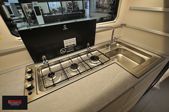 Adria ADORA 593 UK 6 of 12