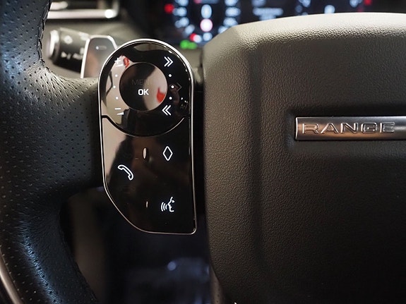 Land Rover Range Rover Velar 16 of 24