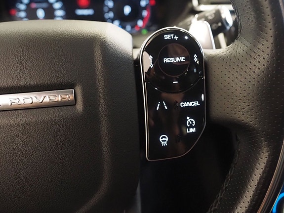 Land Rover Range Rover Velar 17 of 24