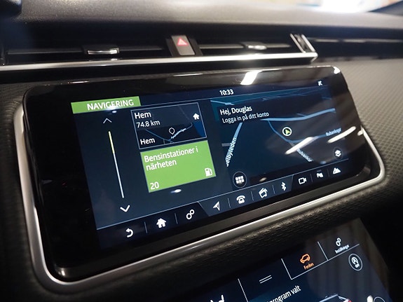 Land Rover Range Rover Velar 18 of 24