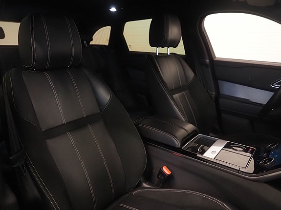 Land Rover Range Rover Velar 10 of 24