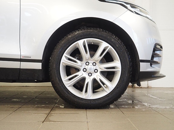 Land Rover Range Rover Velar 8 of 24