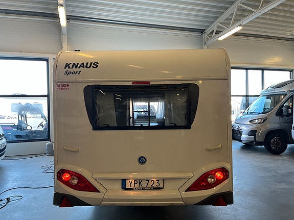 Knaus Sport 400 LK / Mover / Solcell / Markis / Barnkammare 3 of 17