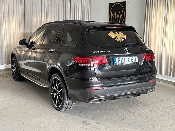 Mercedes-Benz GLC300 de 4 of 5