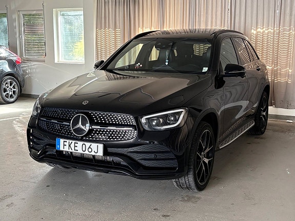 Mercedes-Benz GLC300 de 2 of 5