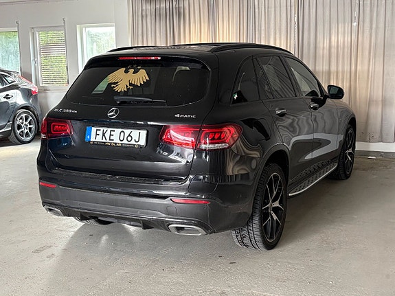 Mercedes-Benz GLC300 de 3 of 5
