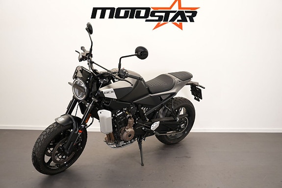 Husqvarna 801 Svartpilen *Demokampanj* 36 Mån Räntefritt 3 of 4