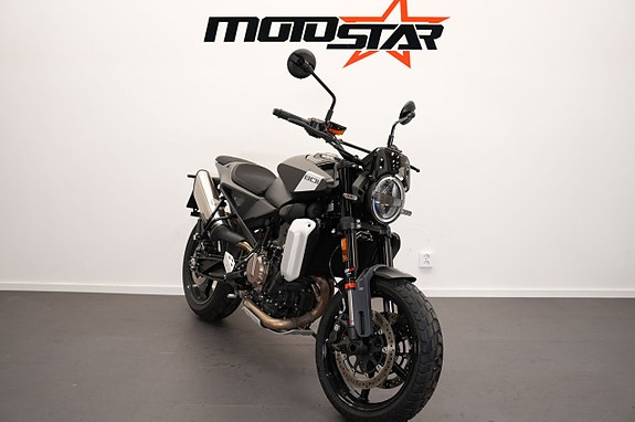 Husqvarna 801 Svartpilen *Demokampanj* 36 Mån Räntefritt 2 of 4