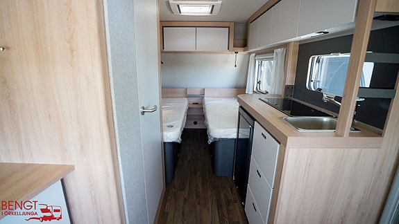Knaus Sport 460 EU | Långbäddar 6 of 21