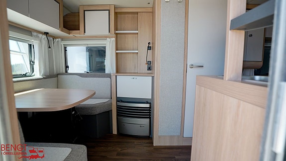 Knaus Sport 460 EU | Långbäddar 2 of 21