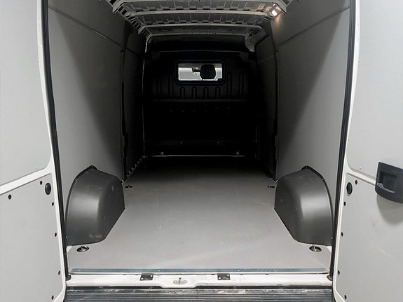 Peugeot Boxer 12 of 13