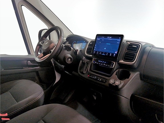 Peugeot Boxer 11 of 13
