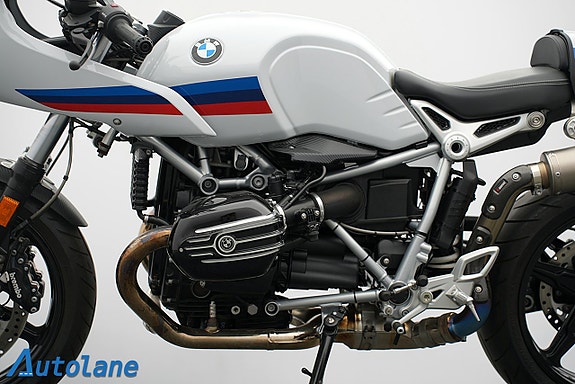 BMW R NineT Racer *Akrapovic 14 of 30