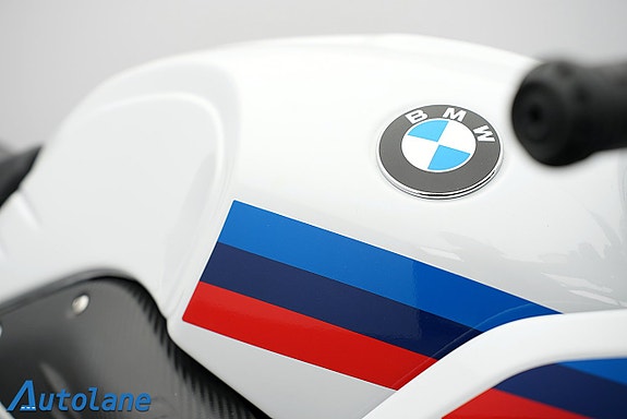 BMW R NineT Racer *Akrapovic 23 of 30