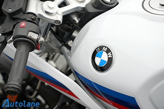 BMW R NineT Racer *Akrapovic 27 of 30