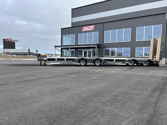 Faymonville , Långjumbo med hjulfickor , 18,3m , hyd. ramper 2 of 5