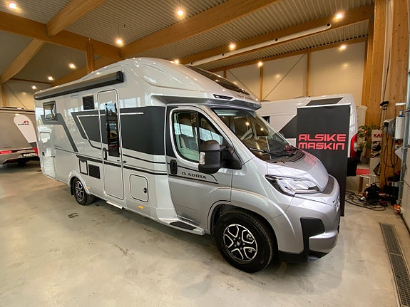 Adria Matrix Supreme 670 SL / Taksäng / Alde / Aut 180hk/Ugn