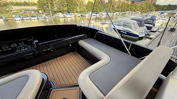 Azimut 43 Fly / Caterpillar 3208 - 95 / Total renoverad - 22 21 of 22