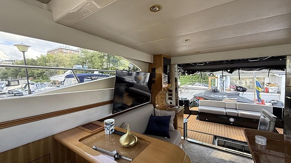 Azimut 43 Fly / Caterpillar 3208 - 95 / Total renoverad - 22 7 of 22