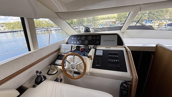 Azimut 43 Fly / Caterpillar 3208 - 95 / Total renoverad - 22 8 of 22