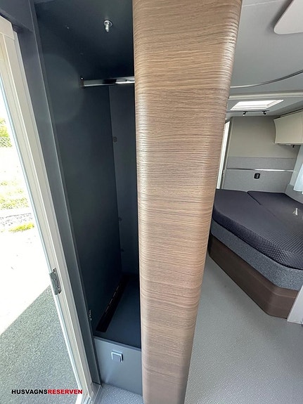 Adria Alpina 663 UK 13 of 14