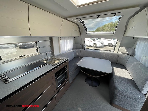Adria Alpina 663 UK 6 of 14