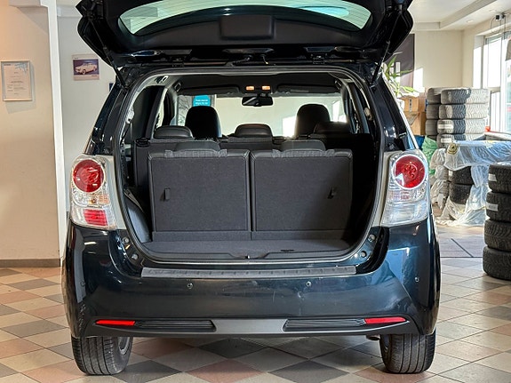 Toyota Verso 11 of 27