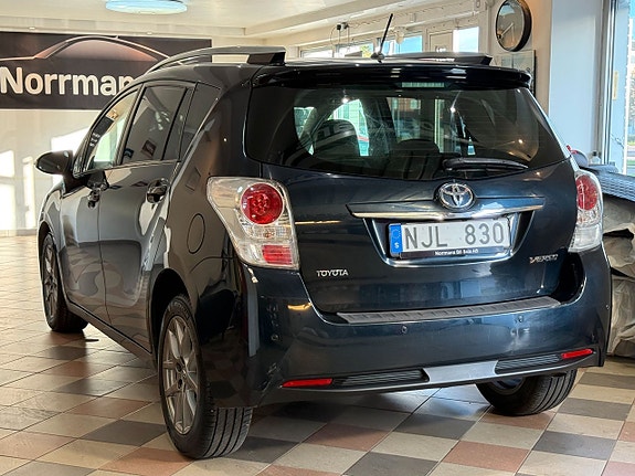 Toyota Verso 8 of 27