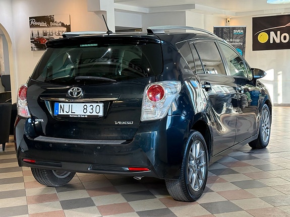 Toyota Verso 6 of 27