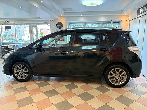 Toyota Verso 4 of 5