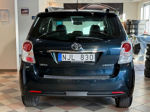 Toyota Verso 7 of 27