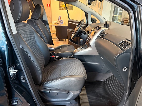 Toyota Verso 17 of 27