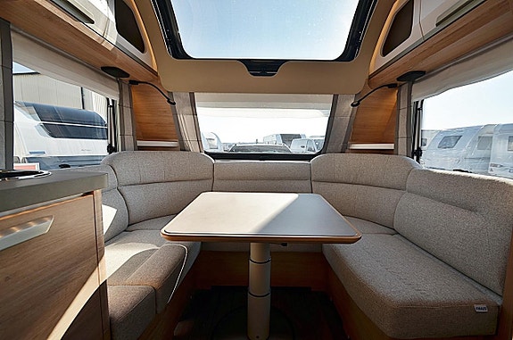 Knaus 540 UE Südwind 60 Years, Långbäddar 4 of 25