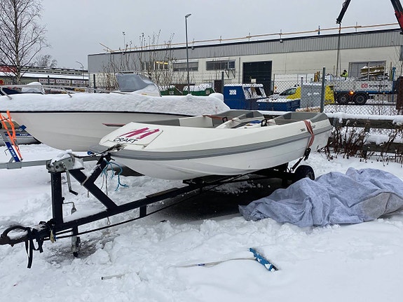Yamaha Mcraft + Jetski YAMA1905B494 3 of 5