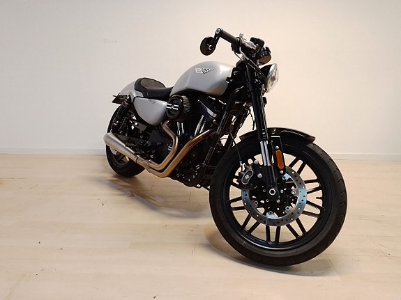 Harley-Davidson XL 1200CX Sportster Roadster 2 of 4