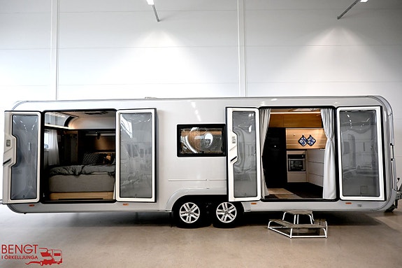 Adria ASTELLA 704 HP | Dubbelsäng | ALDE | AC | Förtält 6 of 21