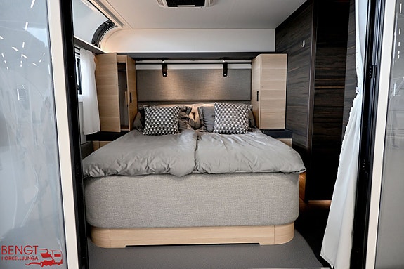 Adria ASTELLA 704 HP | Dubbelsäng | ALDE | AC | Förtält 13 of 21