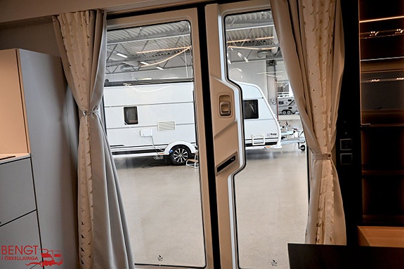 Adria ASTELLA 704 HP | Dubbelsäng | ALDE | AC | Förtält 21 of 21