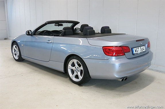 BMW 330d 5 of 5
