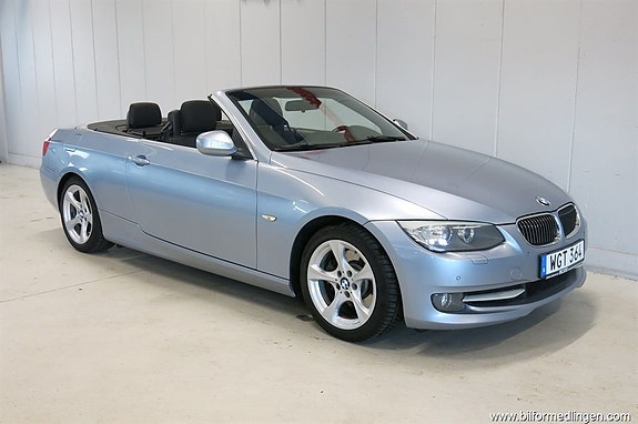 BMW 330d 3 of 5
