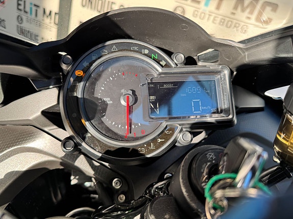 Kawasaki Ninja H2 Vandemon Helsystem 19 of 20