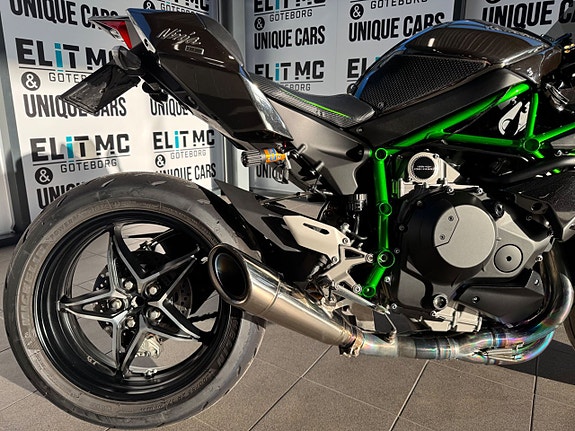 Kawasaki Ninja H2 Vandemon Helsystem 5 of 20