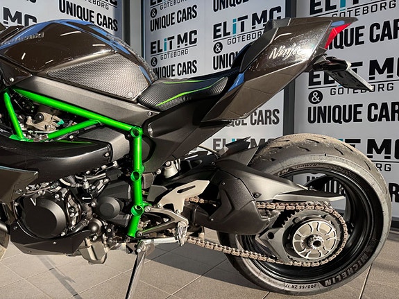 Kawasaki Ninja H2 Vandemon Helsystem 11 of 20