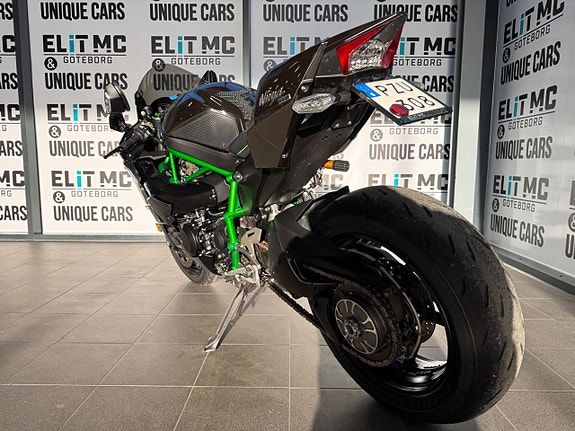 Kawasaki Ninja H2 Vandemon Helsystem 12 of 20